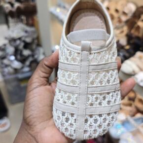 White baby shoes